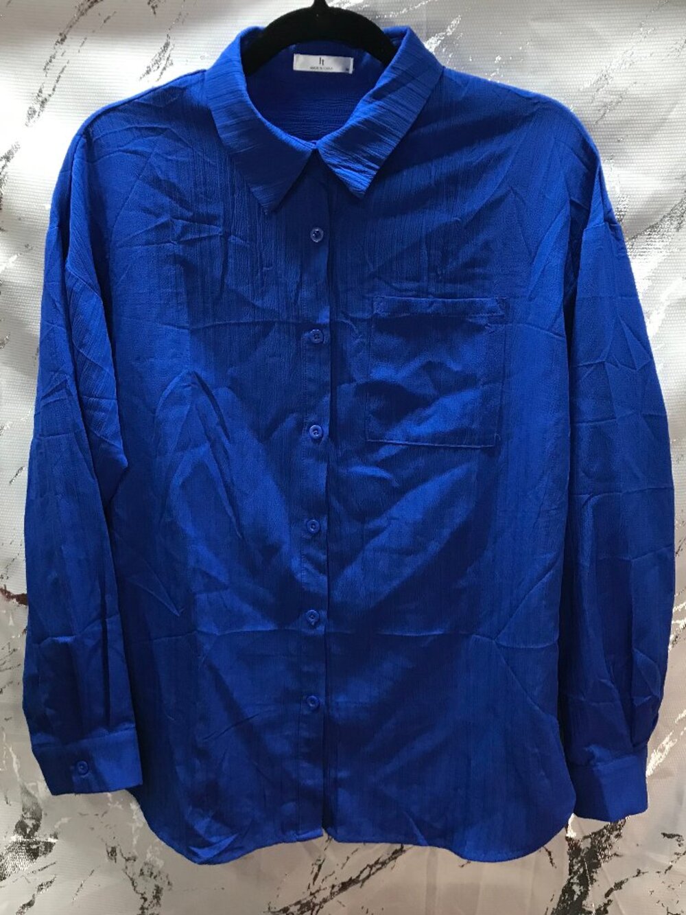 IT Womens Button Down Long Sleeve Shirt